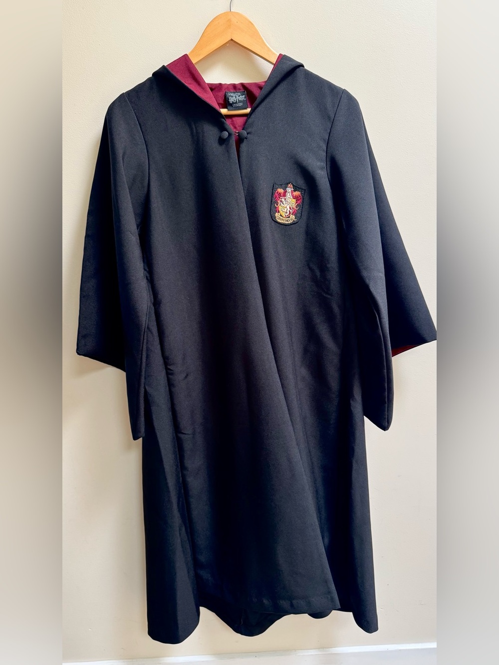 Universal Studios Harry Potter
Gryffindor Hooded Cloak Youth Size
XXS Black